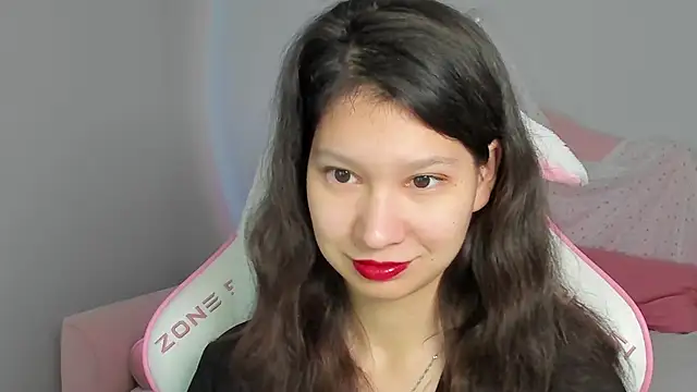 SaraDenars online show from 11/30/25, 05:22