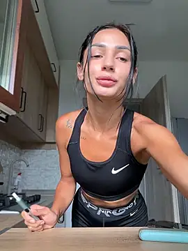 VickyM99 online show from 05/20/26, 02:56