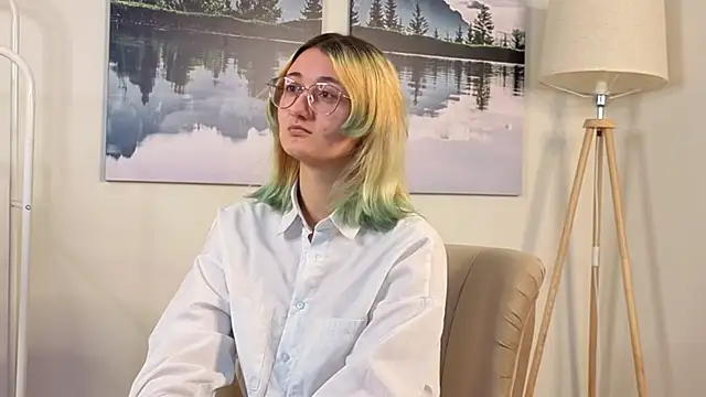 JoannieDrissel online show from 11/04/25, 10:58