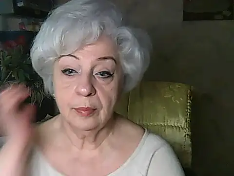 ValeriaKroww online show from 05/04/26, 05:36