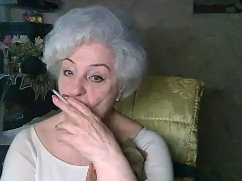 ValeriaKroww online show from 05/06/26, 05:57