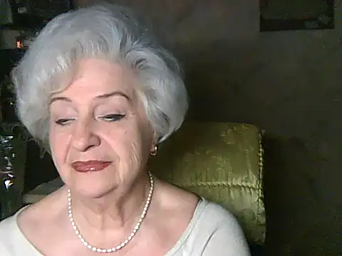 ValeriaKroww online show from 05/11/26, 05:10