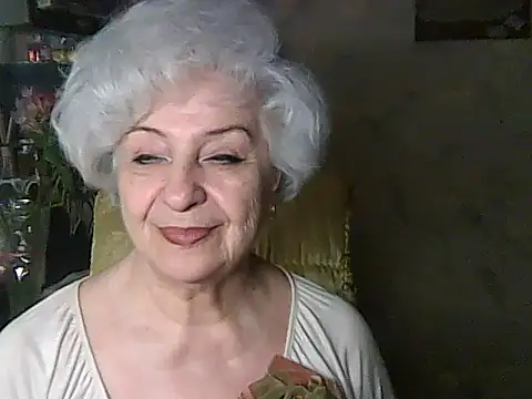 ValeriaKroww online show from 05/15/26, 04:41