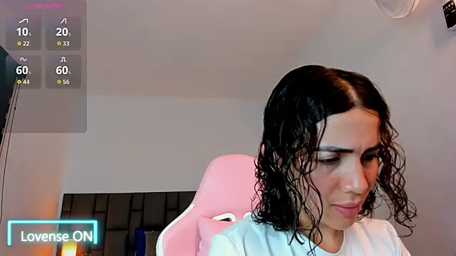 sara ospinna online show from 11/26/25, 11:22