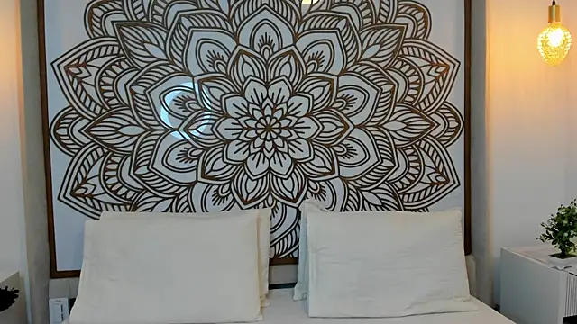 Snapshot of Lilith_Aliany_ chatting on 11/05/25, 01:00 Lilith Aliany online show from 11/05/25, 01:00