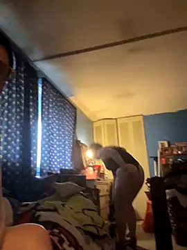 Snapshot of biggdaddyandqueenn chatting on 12/13/25, 07:53 biggdaddyandqueenn online show from 12/13/25, 07:53