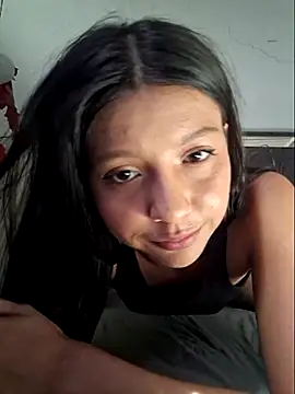 Snapshot of charlloteevans chatting on 11/04/25, 07:13 charlloteevans online show from 11/04/25, 07:13