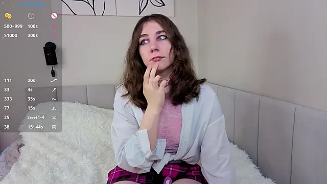 Snapshot of DorothySimmons chatting on 11/16/25, 11:05 DorothySimmons online show from 11/16/25, 11:05