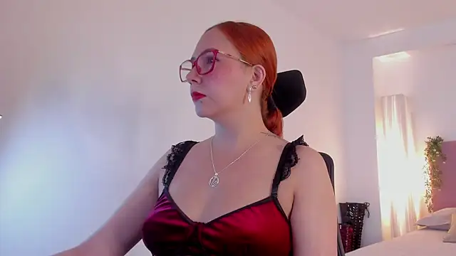 MistressErza online show from 06/12/26, 04:28