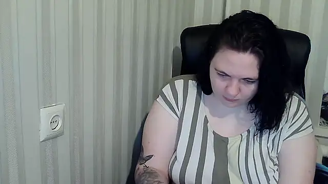 XLisaBlueXsS online show from 11/04/25, 07:18