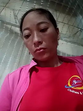 oanh-oanhbay online show from 11/18/25, 10:47