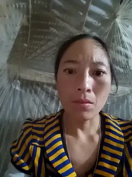 oanh-oanhbay online show from 11/19/25, 09:48