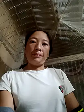 oanh-oanhbay online show from 11/21/25, 10:08