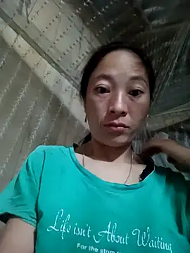 oanh-oanhbay online show from 11/23/25, 09:25