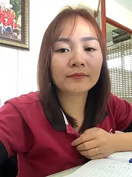 Snapshot of Bana-gibee chatting on 11/12/25, 07:20 Bana-gibee online show from 11/12/25, 07:20