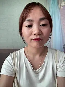 Snapshot of Bana-gibee chatting on 06/15/26, 04:36 Bana-gibee online show from 06/15/26, 04:36