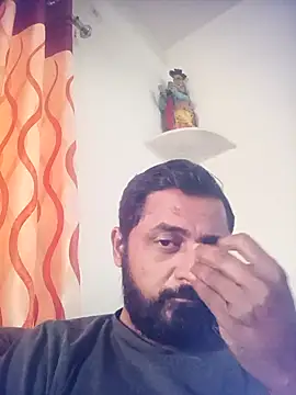 RubyEntity online show from 11/15/25, 02:53