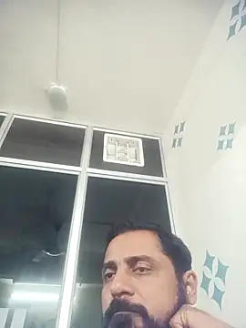 RubyEntity online show from 11/18/25, 07:46