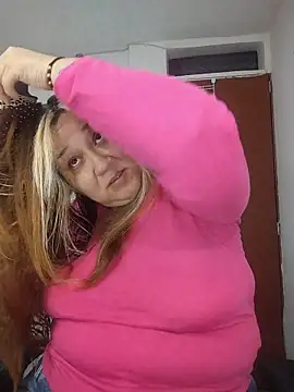 Snapshot of sharon-D chatting on 11/11/25, 10:32 sharon-D online show from 11/11/25, 10:32