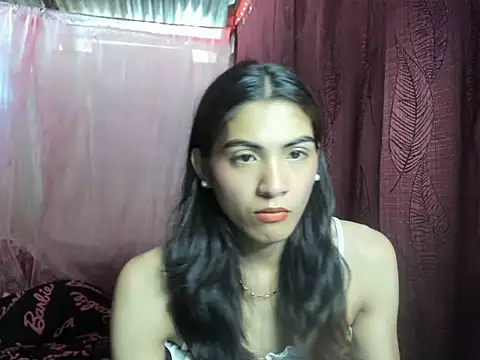Snapshot of ursexykittykat_xx chatting on 11/17/25, 05:24 ursexykittykat xx online show from 11/17/25, 05:24