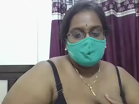 hootypriya online show from 12/05/25, 04:58