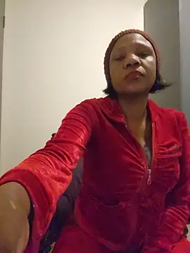 Snapshot of Mommy_Sienna chatting on 06/11/26, 07:12 Mommy Sienna online show from 06/11/26, 07:12