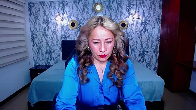 Snapshot of BeatrizSchmidt chatting on 12/17/25, 11:05 BeatrizSchmidt online show from 12/17/25, 11:05