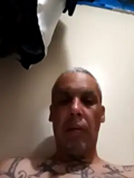 Snapshot of feoggt chatting on 06/17/26, 10:21 feoggt online show from 06/17/26, 10:21