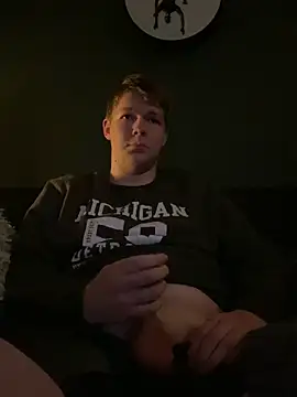 Snapshot of slutswe chatting on 11/09/25, 10:19 slutswe online show from 11/09/25, 10:19