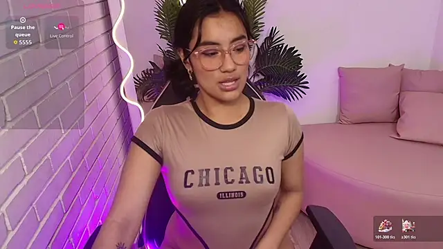 PEACHY TAY online show from 12/18/25, 12:11