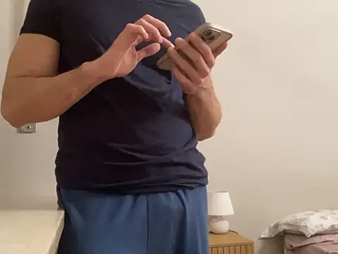 Snapshot of redflake chatting on 11/12/25, 11:25 redflake online show from 11/12/25, 11:25