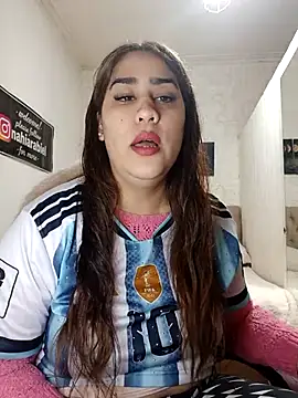 nahiarabiel33 online show from 07/15/26, 04:23