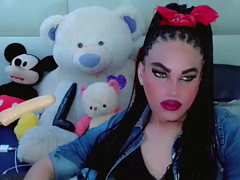 Snapshot of NharaBigCock chatting on 11/28/25, 12:19 NharaBigCock online show from 11/28/25, 12:19