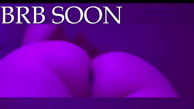 Snapshot of aurifox chatting on 12/14/25, 02:55 aurifox online show from 12/14/25, 02:55