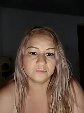 Karoline milf hot online show from 11/11/25, 04:01