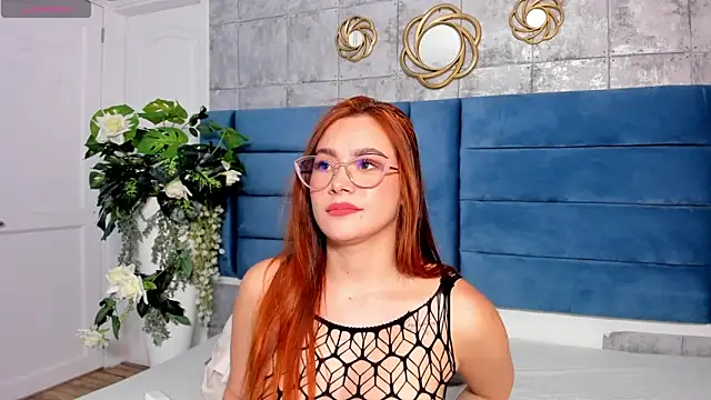 SaraAlvarezx online show from 06/02/26, 02:57