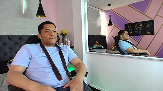 Kai santos  online show from 11/08/25, 09:35