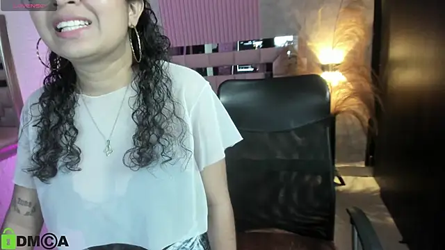 Snapshot of griselle_rousse chatting on 12/15/25, 06:01 griselle rousse online show from 12/15/25, 06:01