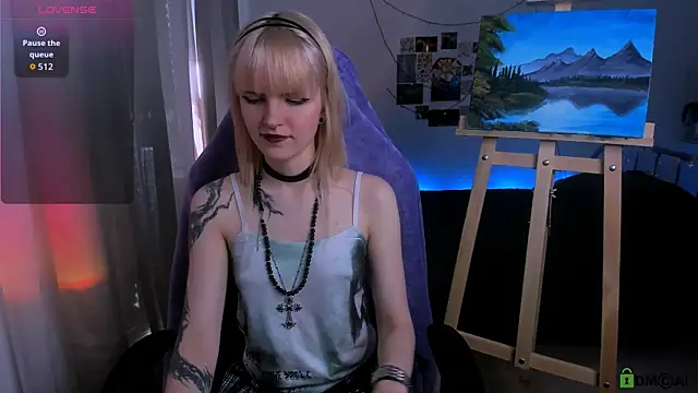 Snapshot of Mel_the_drawer chatting on 03/28/26, 11:32 Mel the drawer online show from 03/28/26, 11:32