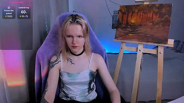 Snapshot of Mel_the_drawer chatting on 05/02/26, 04:12 Mel the drawer online show from 05/02/26, 04:12