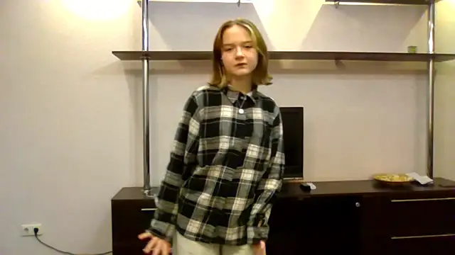 AlissaGerardo online show from 11/06/25, 12:17