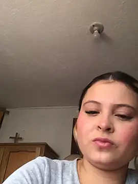 Snapshot of emily_blaker chatting on 11/06/25, 08:21 emily blaker online show from 11/06/25, 08:21