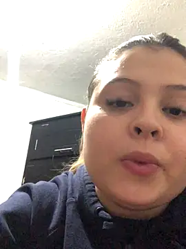 Snapshot of emily_blaker chatting on 11/10/25, 03:38 emily blaker online show from 11/10/25, 03:38