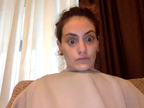 Snapshot of Norabluesxxx chatting on 11/15/25, 02:13 Norabluesxxx online show from 11/15/25, 02:13