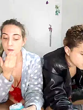 Snapshot of minervaystiven chatting on 11/16/25, 05:46 minervaystiven online show from 11/16/25, 05:46