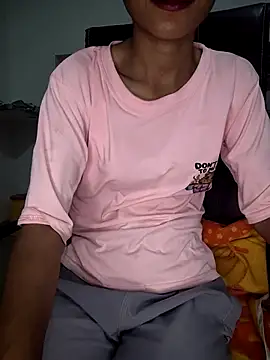 Isha kumari 69 online show from 04/25/26, 01:41