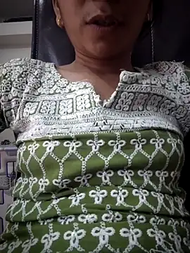 Isha kumari 69 online show from 05/22/26, 12:44
