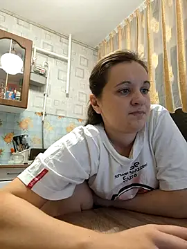 LinaLorien online show from 11/10/25, 09:36