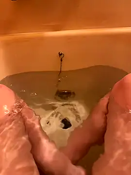 Snapshot of houkeiboy78 chatting on 11/15/25, 12:13 houkeiboy78 online show from 11/15/25, 12:13