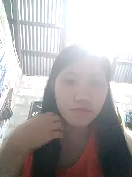 Snapshot of JuicyKittie20 chatting on 11/05/25, 02:06 JuicyKittie20 online show from 11/05/25, 02:06